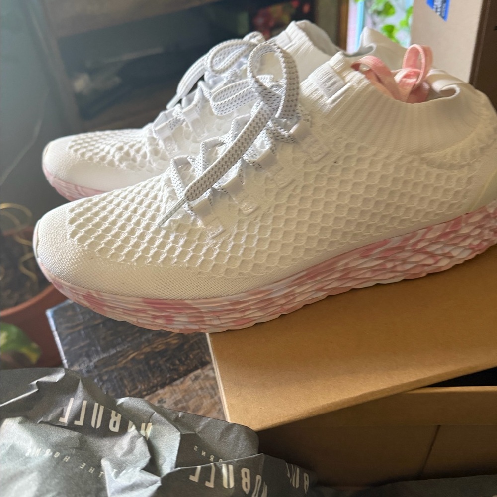 NOBULL Diamond Knit Runner in White